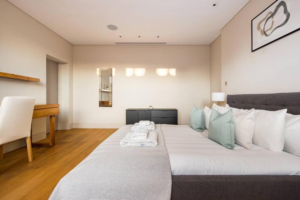 Chelsea Penthouse - Roof Terrace & Ac * London